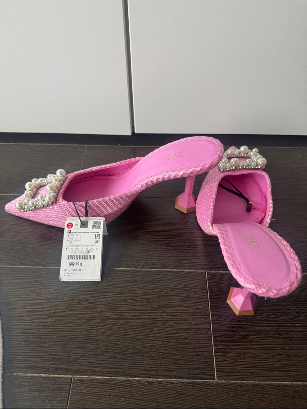 Zara Pink Pearl-Buckle Pointed Mule Martini Heel- Never Worn